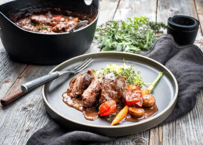 Bœuf bourguignon : voici toutes les astuces pour ne plus rater ce plat !