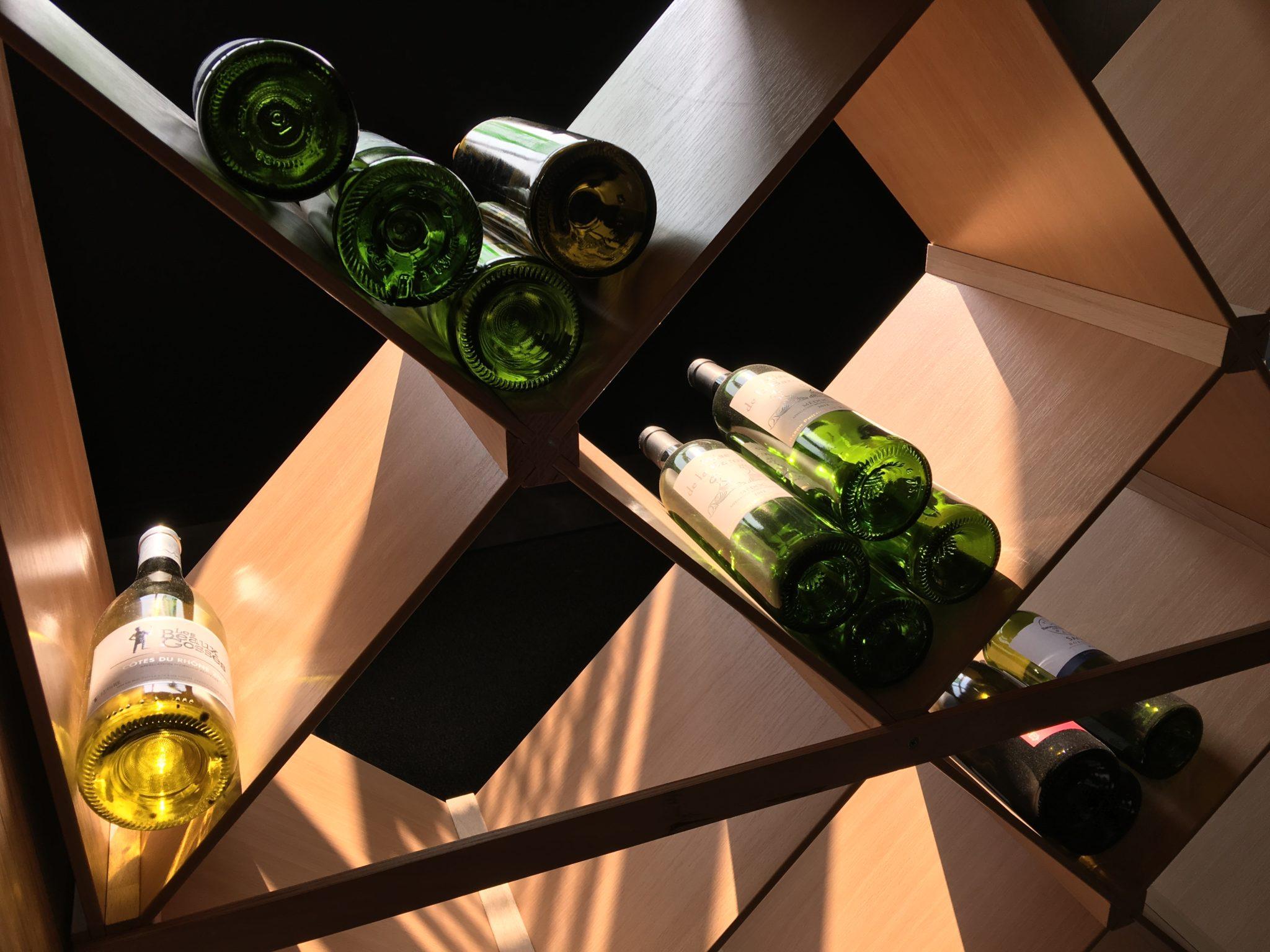 Porte-bouteilles de vin pour une cave à vin 