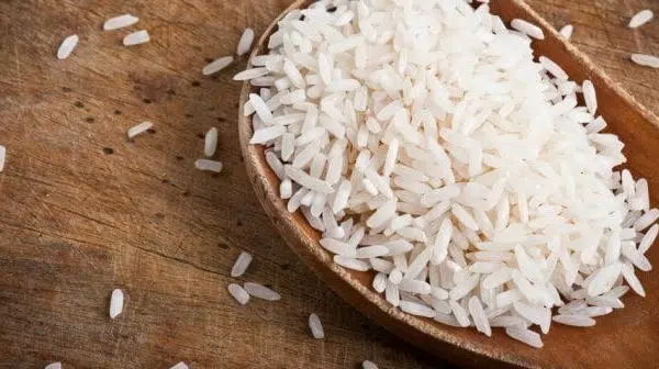 Est-ce bon de manger du riz le soir ?